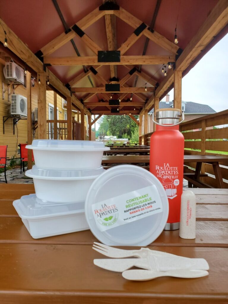 Contenants recyclables et réutilisables de la Roulotte à Patates